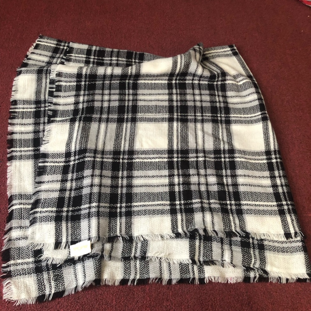 ModCloth plaid blanket scarf